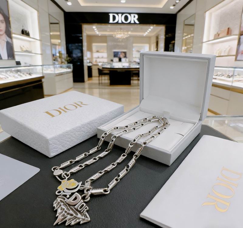 Dior Necklace 02yxs20